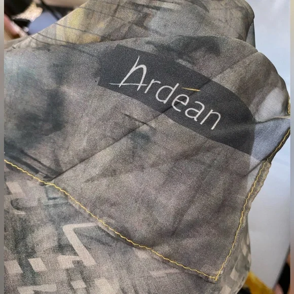 Armenian 100% Silk Scarf Hand Made in Yerevan Yellow/Grey St. Gregory Prayer NWT - Picture 15 of 16